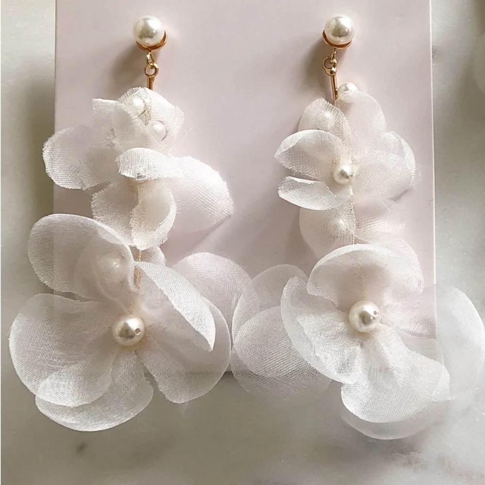 Elizabeth bower flutter pearl drop earrings